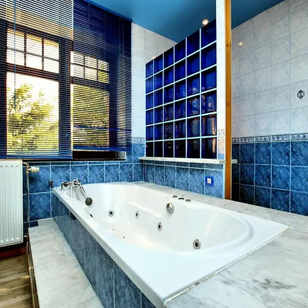 Holiday home With Spa, Luxembourg Erezee